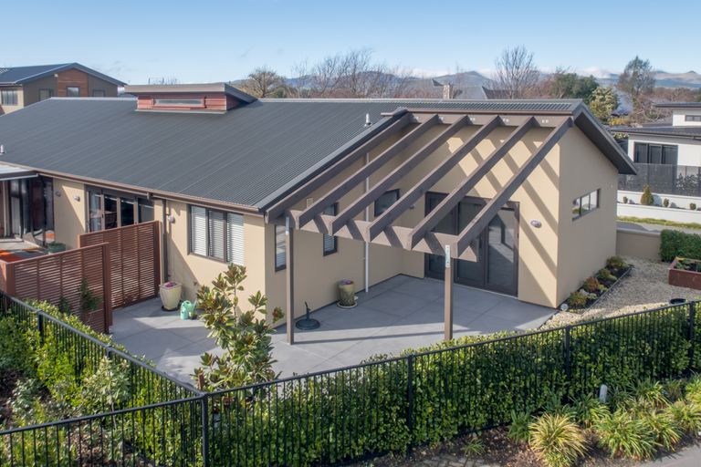 Photo of property in 21 Birchs Road, Prebbleton, 7604