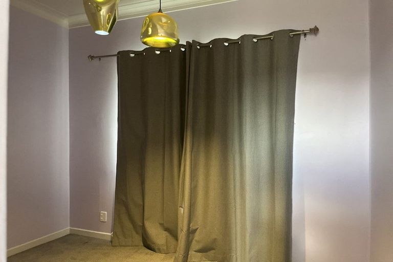 Photo of property in 552 Swanson Road, Ranui, Auckland, 0612