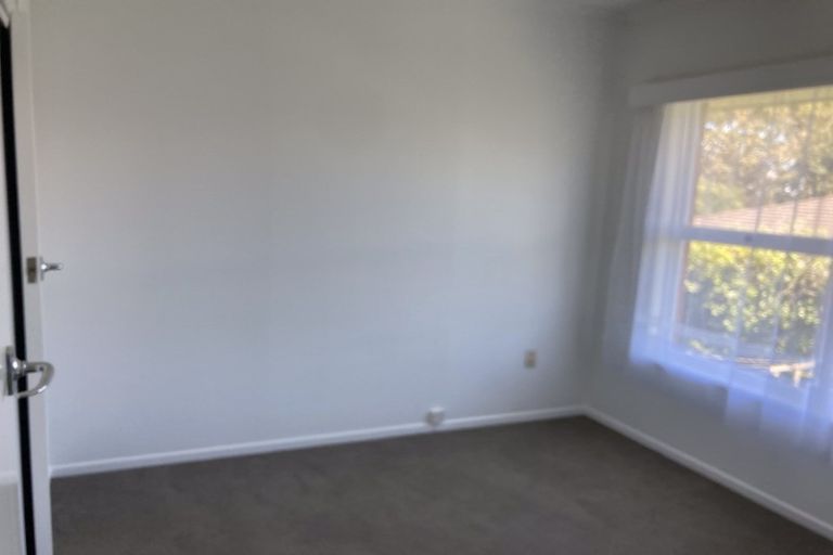 Photo of property in 3/7 Roberts Avenue, Bayswater, Auckland, 0622