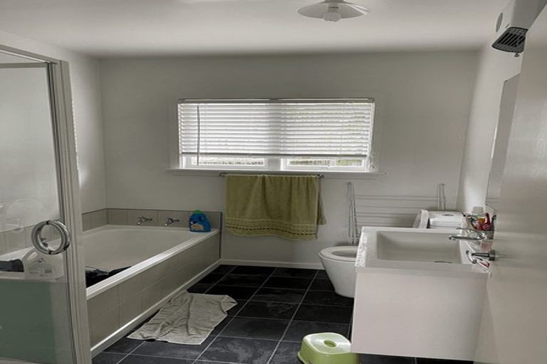 Photo of property in 1/7c Curletts Road, Sockburn, Christchurch, 8042