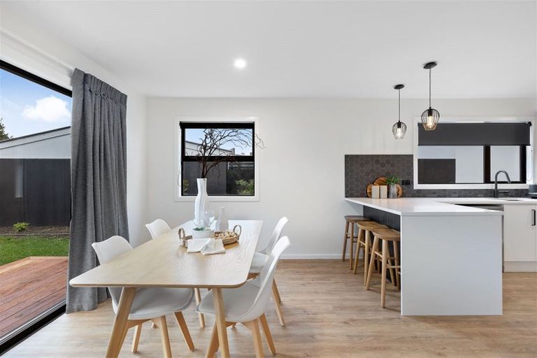 Photo of property in 52b Mcfaddens Road, St Albans, Christchurch, 8052