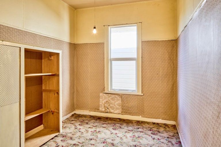 Photo of property in 36 Queen Street, Petone, Lower Hutt, 5012