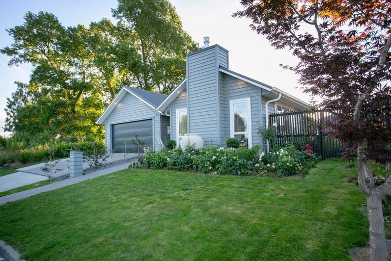 Photo of property in 8 Richards Street, Cambridge, 3434