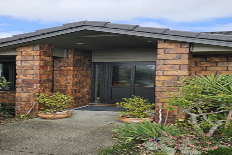 Photo of property in 5 Whitney Place, Rototuna North, Hamilton, 3210