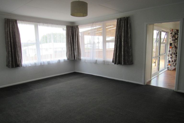 Photo of property in 2 Takahe Place, Tokoroa, 3420