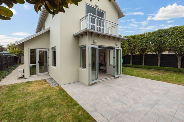 Photo of property in 203 Innes Road, St Albans, Christchurch, 8052