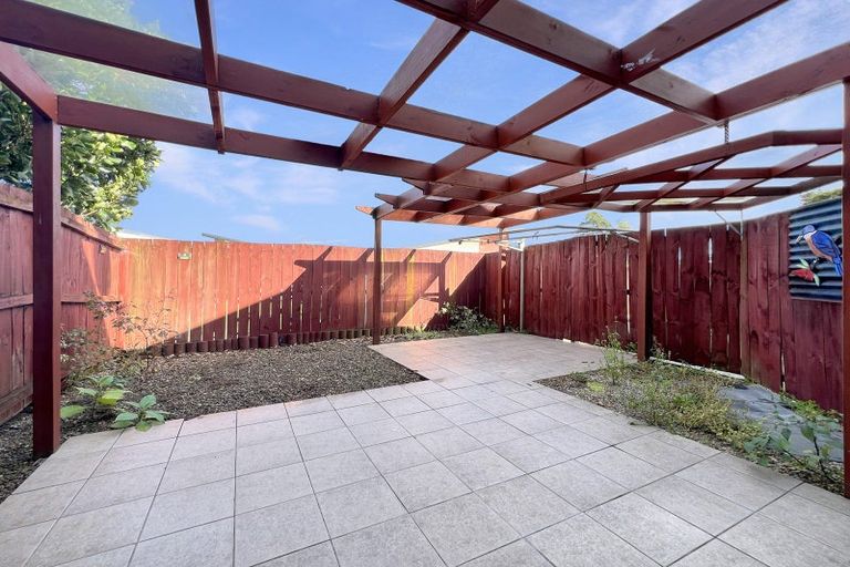 Photo of property in 8/18 Alicante Avenue, Hillpark, Auckland, 2102