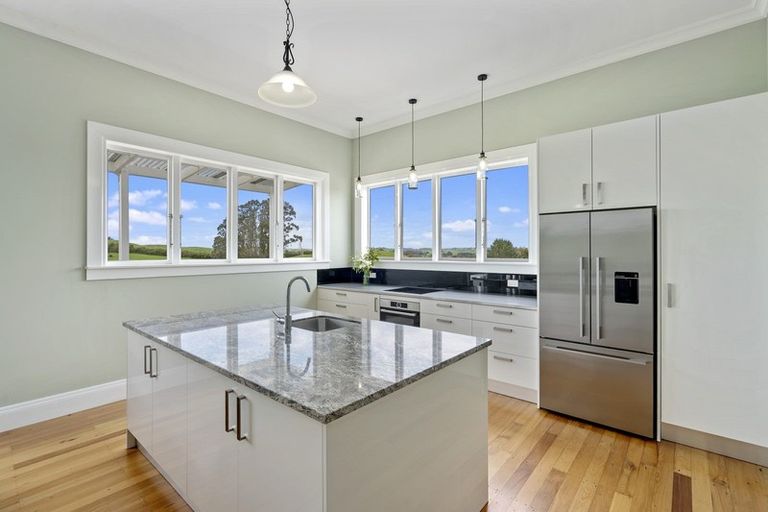 Photo of property in 79 Lincoln Road East, Everett Park, Inglewood, 4389