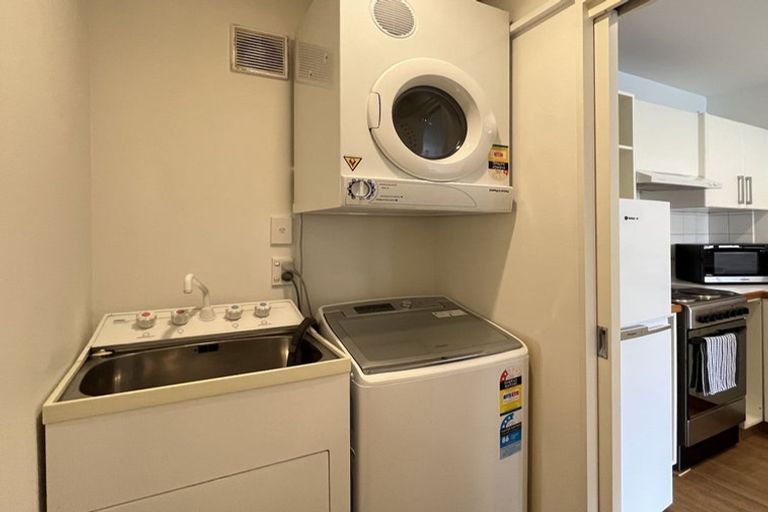 Photo of property in Goldridge Apartments, 5/43 Goldridge Way, Queenstown, 9300