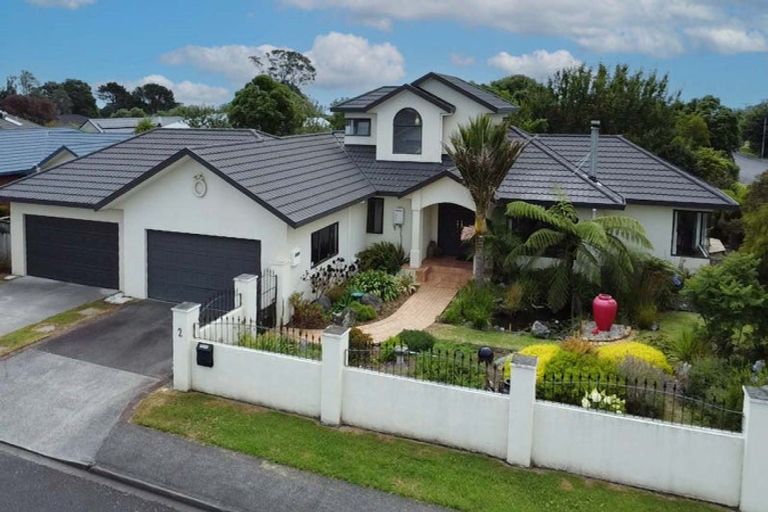 Photo of property in 2 Royal Heights, Glen Avon, New Plymouth, 4312