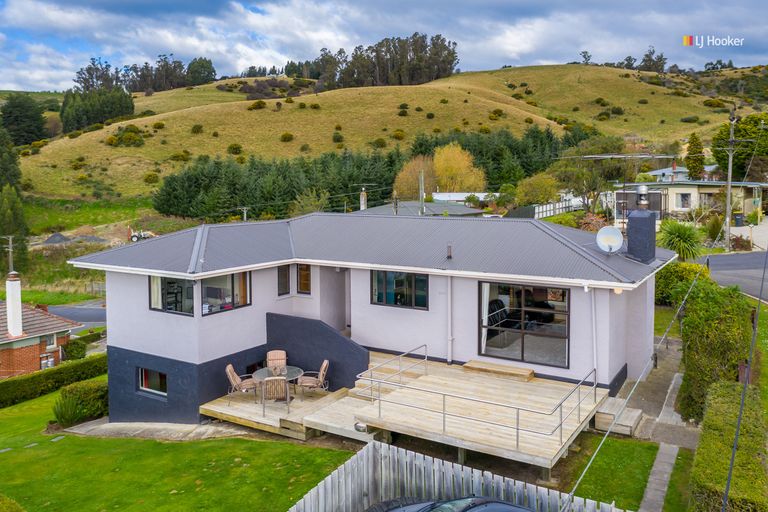 Photo of property in 1 Corbett Street, Green Island, Dunedin, 9018