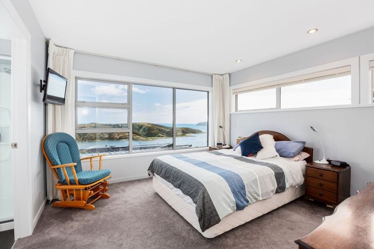 Photo of property in 5 Seascape View, Paremata, Porirua, 5024