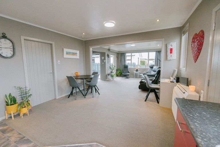 Photo of property in 45 Robertson Street, Gore, 9710