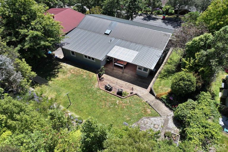 Photo of property in 14 Chichester Drive, Pinehaven, Upper Hutt, 5019