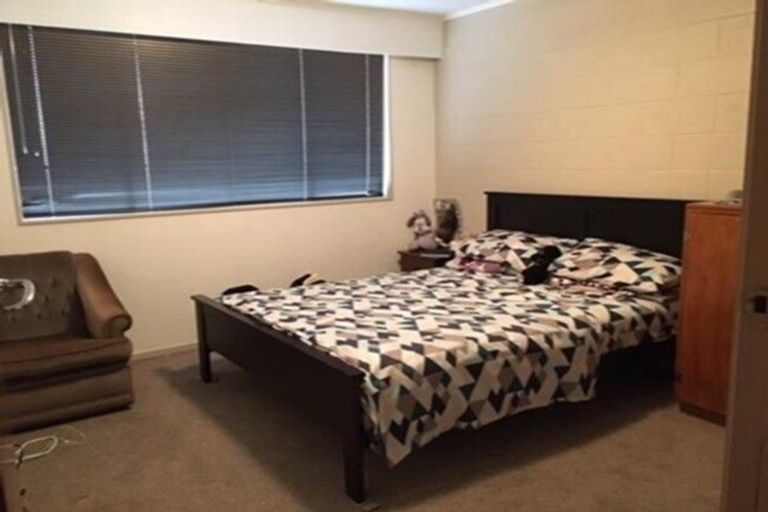 Photo of property in 3/10 Rawson Street, Tawa, Wellington, 5028