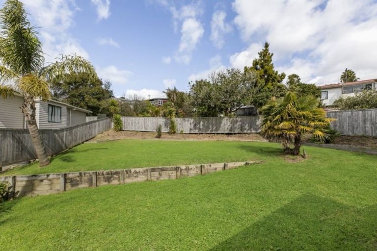 Photo of property in 26 Cedar Terrace, Stanmore Bay, Whangaparaoa, 0932