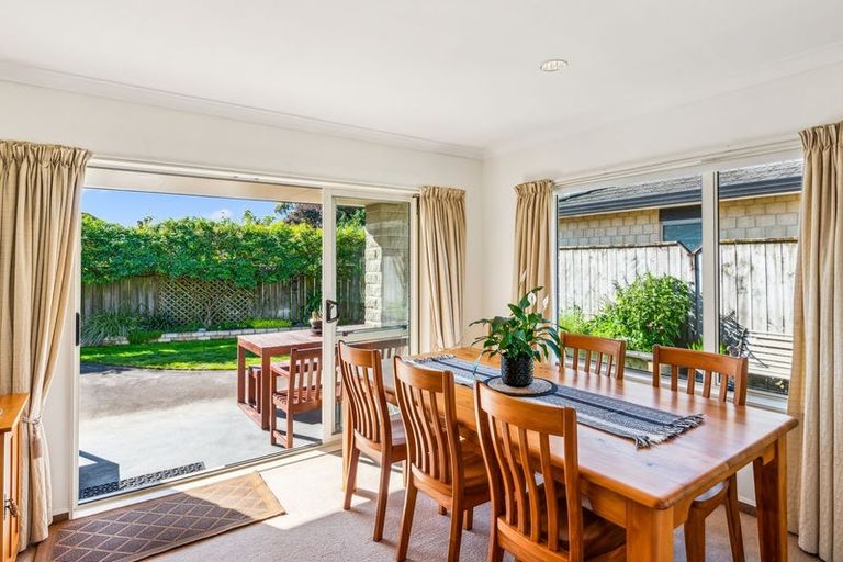 Photo of property in 194 Milne Drive, Paraparaumu, 5032