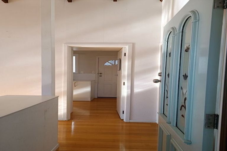 Photo of property in 168 Ennis Avenue, Pakuranga Heights, Auckland, 2010