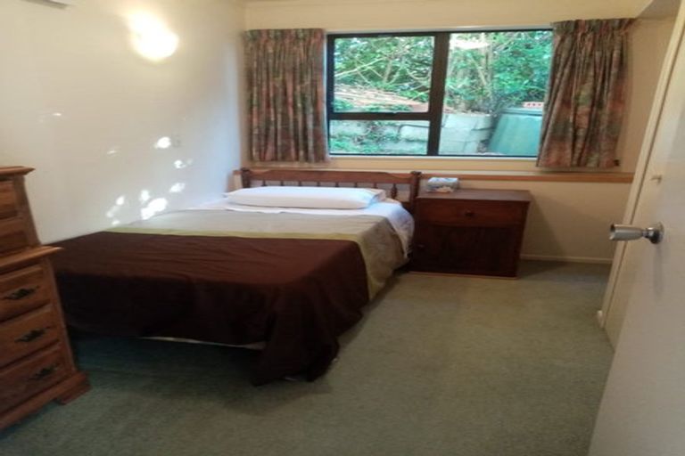 Photo of property in 20 Kahu Road, Paremata, Porirua, 5024