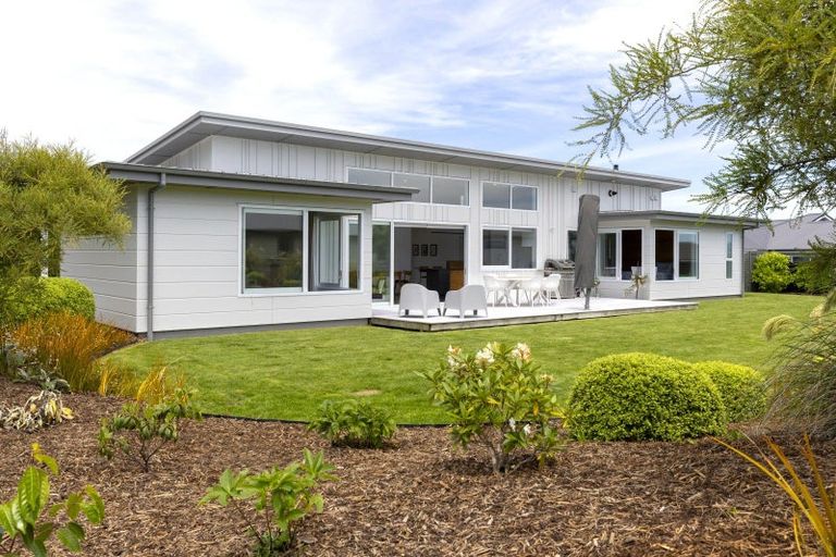 Photo of property in 8 Akatea Lane, Richmond Heights, Taupo, 3330