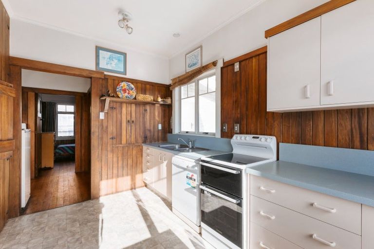 Photo of property in 78 Marine Parade, Mount Maunganui, 3116