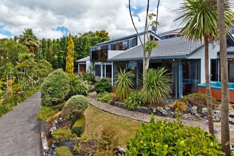 Photo of property in 75 Cliff Road, Torbay, Auckland, 0630