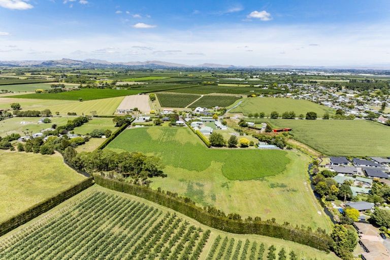 Photo of property in 59 School Road, Clive, 4102