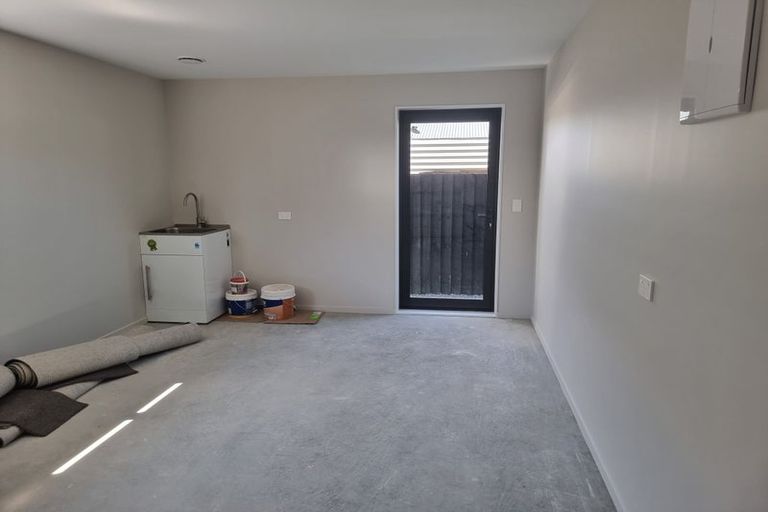 Photo of property in 79 Akoranga Place, Hornby, Christchurch, 8042