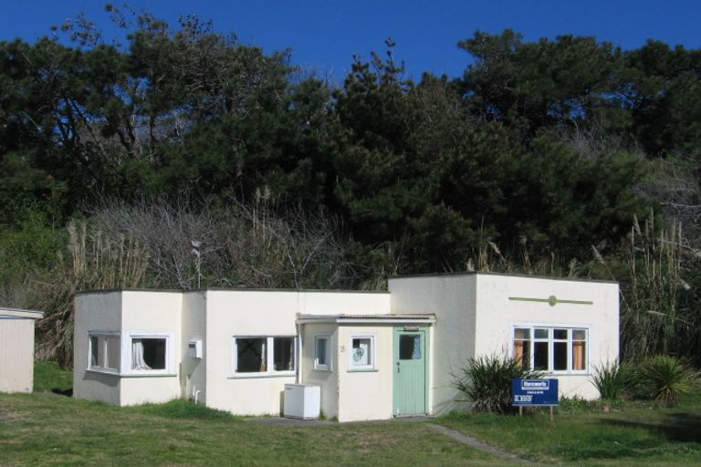 Photo of property in 18 Barber Street, Foxton Beach, Foxton, 4815