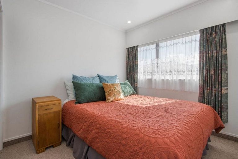 Photo of property in 16 Jocelyn Street, Katikati, 3129