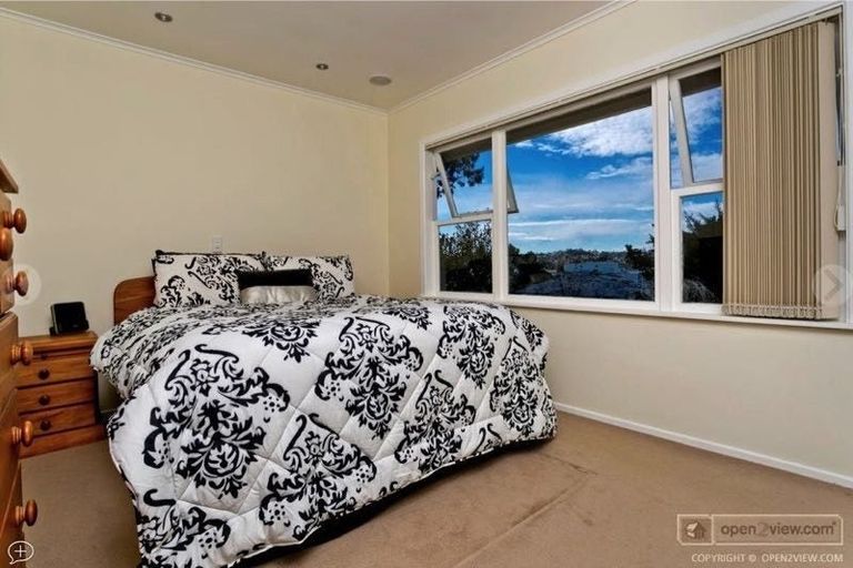 Photo of property in 46 Bruce Road, Glenfield, Auckland, 0629