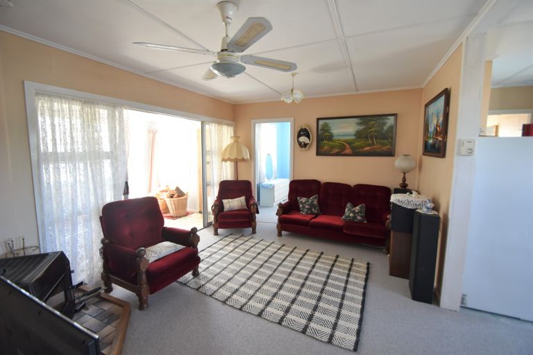 Photo of property in 1 Hopkins Road, Twizel, 7901