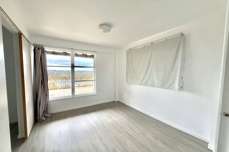 Photo of property in 575 East Coast Road, Browns Bay, Auckland, 0630