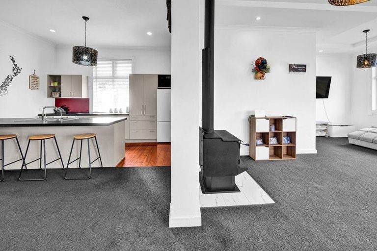 Photo of property in 21 Maire Street, Hawera, 4610