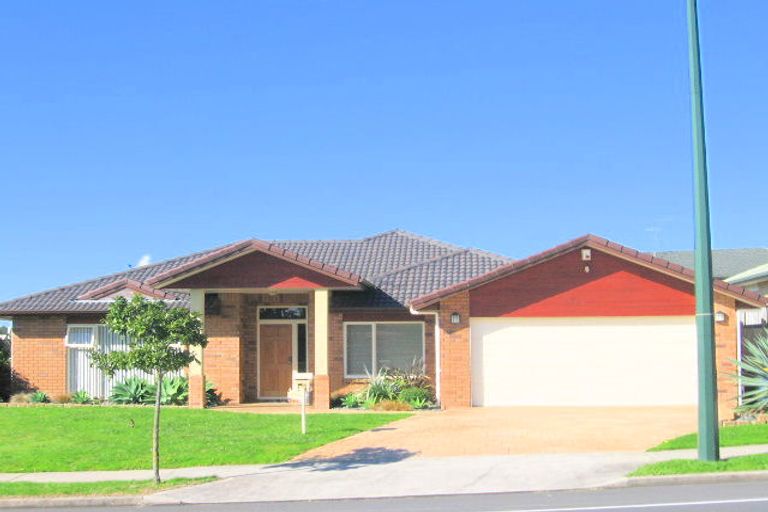 Photo of property in 55 Summerland Drive, Henderson, Auckland, 0612