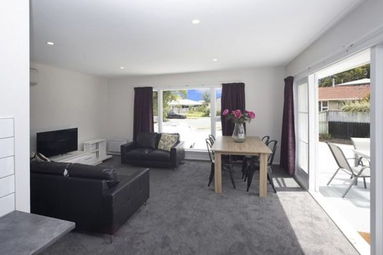 Photo of property in 24 Aileen Place, Upper Riccarton, Christchurch, 8041