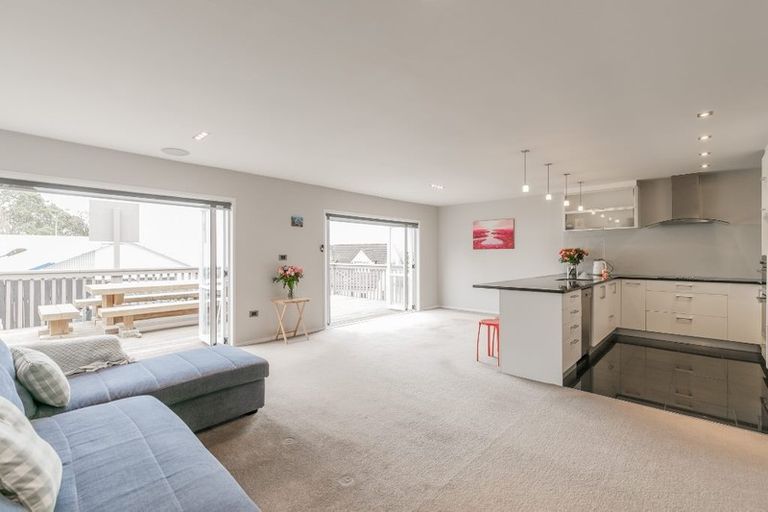 Photo of property in 5 Bushlands Park Drive, Albany, Auckland, 0632