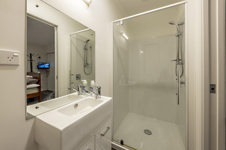 Photo of property in 80a Seddon Street, Pukekohe, 2120