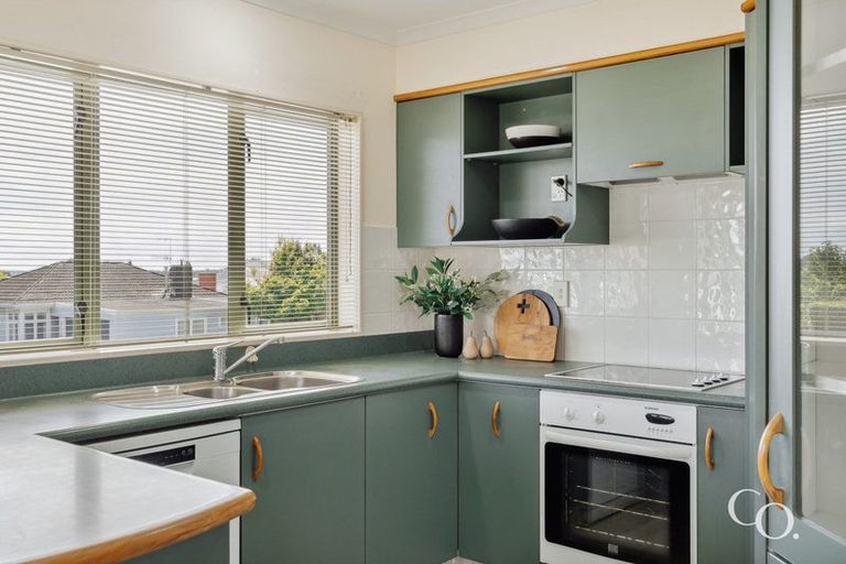 Photo of property in 16 Chaytor Street, Te Puke, 3119