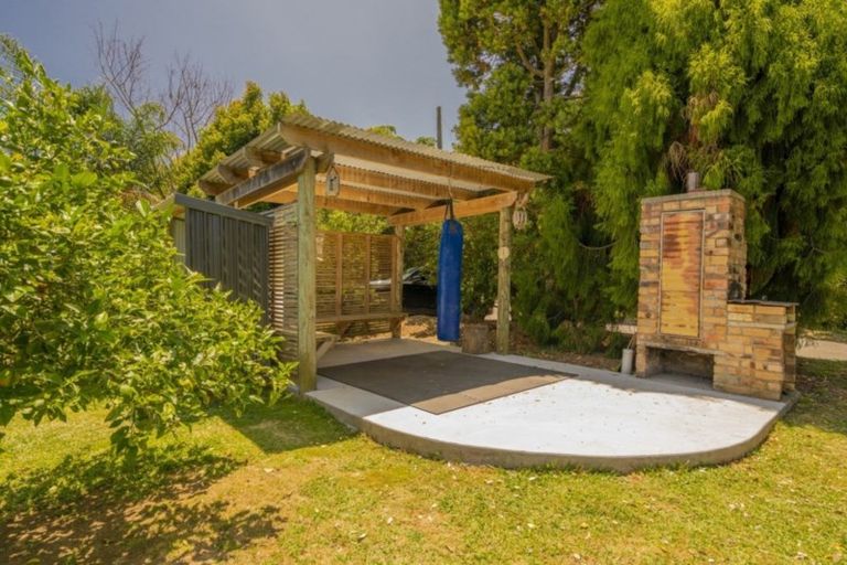 Photo of property in 8 Pumpkin Flat Road, Kuaotunu, Whitianga, 3592