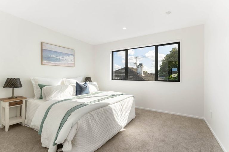 Photo of property in 71a Matipo Road, Te Atatu Peninsula, Auckland, 0610