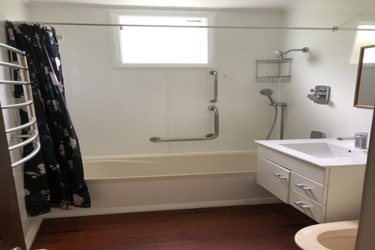 Photo of property in 74 Kipling Street, Johnsonville, Wellington, 6037