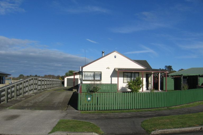 Photo of property in 5 Almond Grove, Feilding, 4702