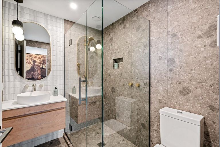 Photo of property in 51 Ryan Loop, Jacks Point, 9371