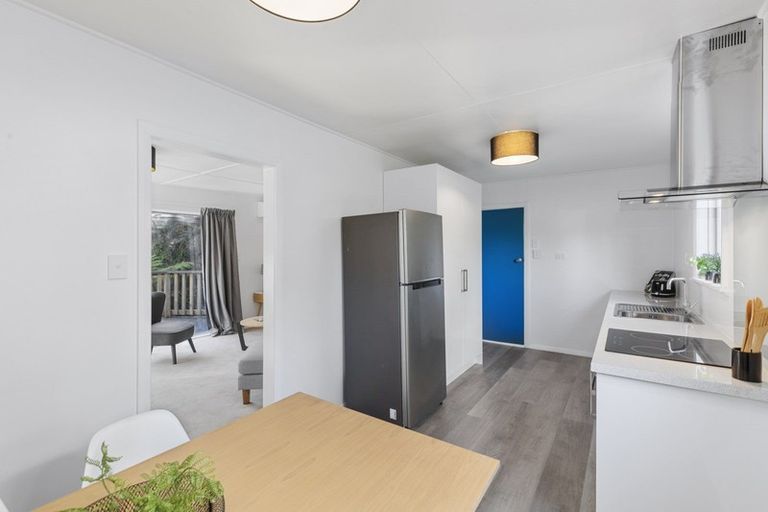 Photo of property in 35 Thomas Street, Stokes Valley, Lower Hutt, 5019