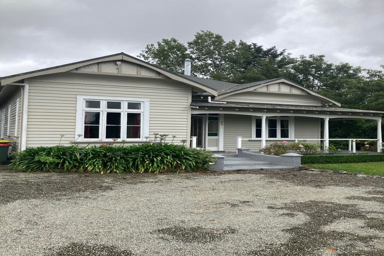 Photo of property in 52 Timaru Road, Waimate, 7924