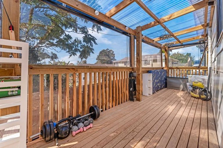 Photo of property in 4a Gallony Avenue, Massey, Auckland, 0614