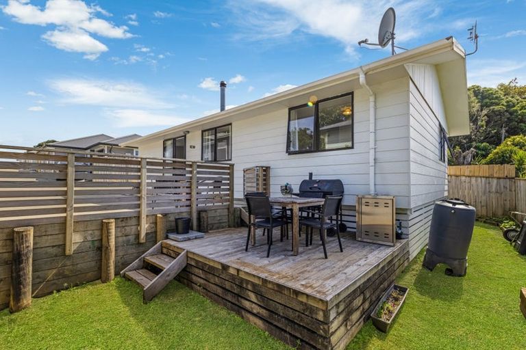 Photo of property in 7d Collingwood Road, Waiuku, 2123