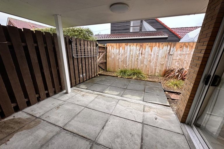 Photo of property in 1/1 Pine Road, Orewa, 0931