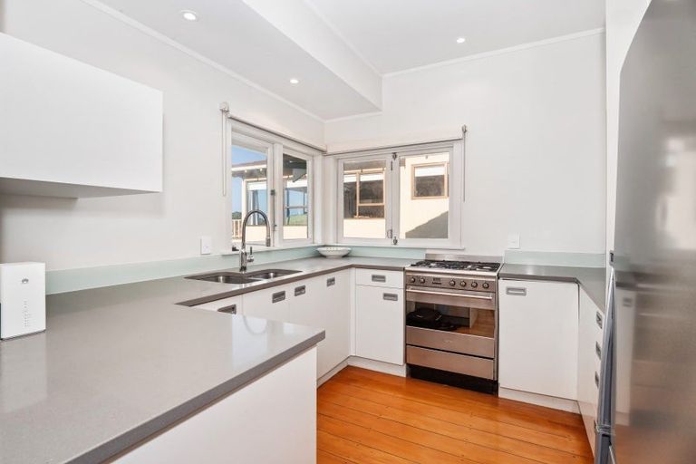 Photo of property in 15a Marine Parade, Mount Maunganui, 3116